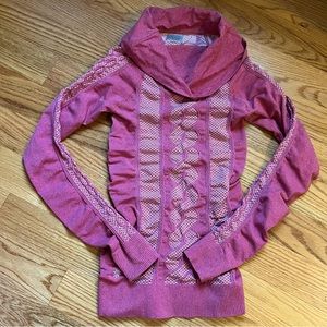 Athleta cowl neck dri-fit comet long sleeve pullover size small